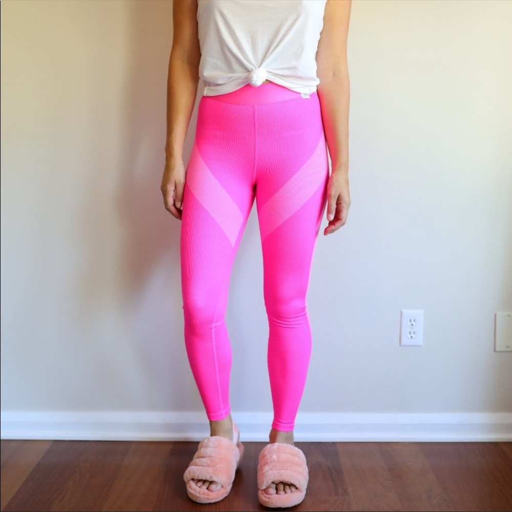 Fabletics Hot Pink leggings